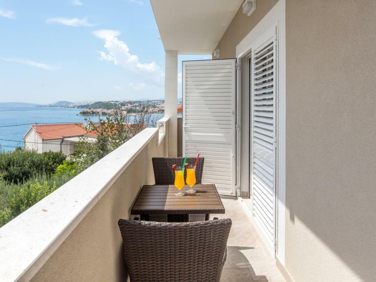 Apartment Villa Franko Maris Podstrana Bagian luar foto